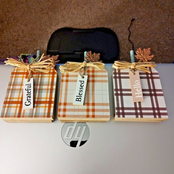 Lot of3 Grateful Hello Blessed Wooden Thanksgiving Tabletop Decor Multicolor New - Picture 3 of 12